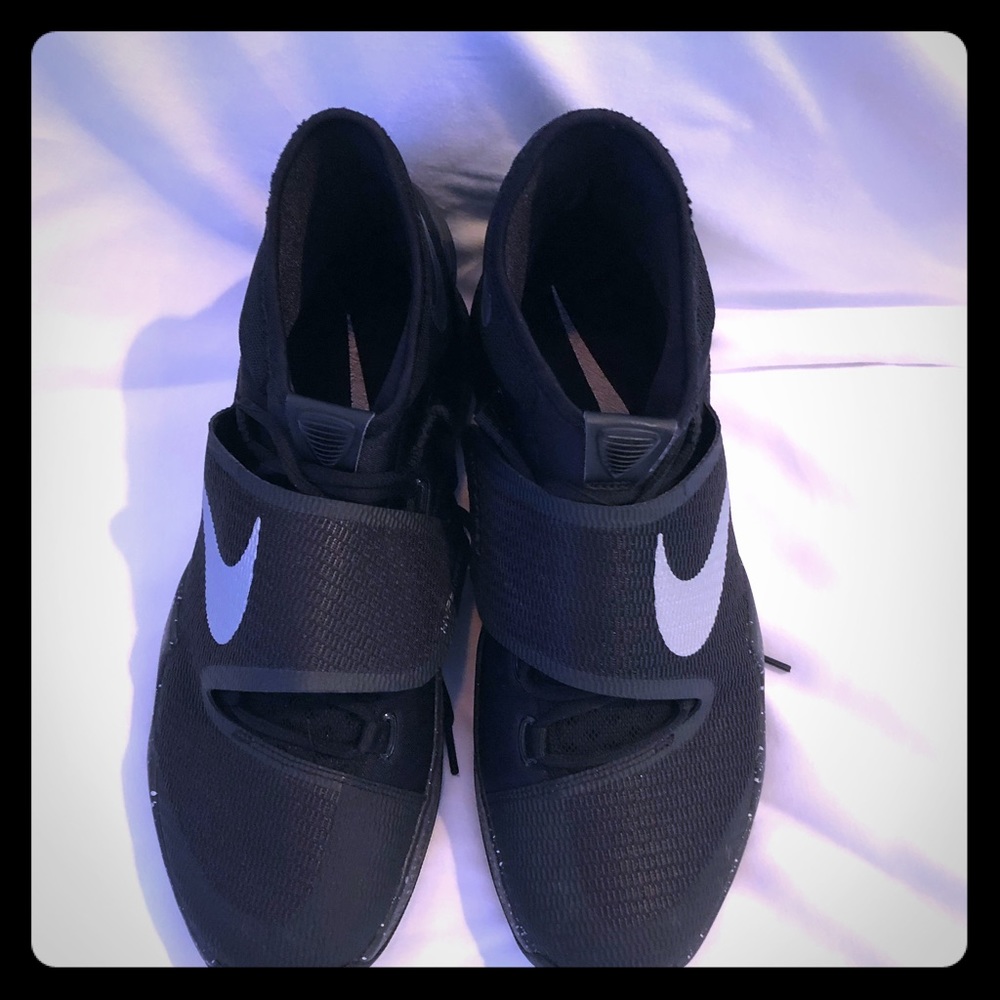 Hyperrev black with strap